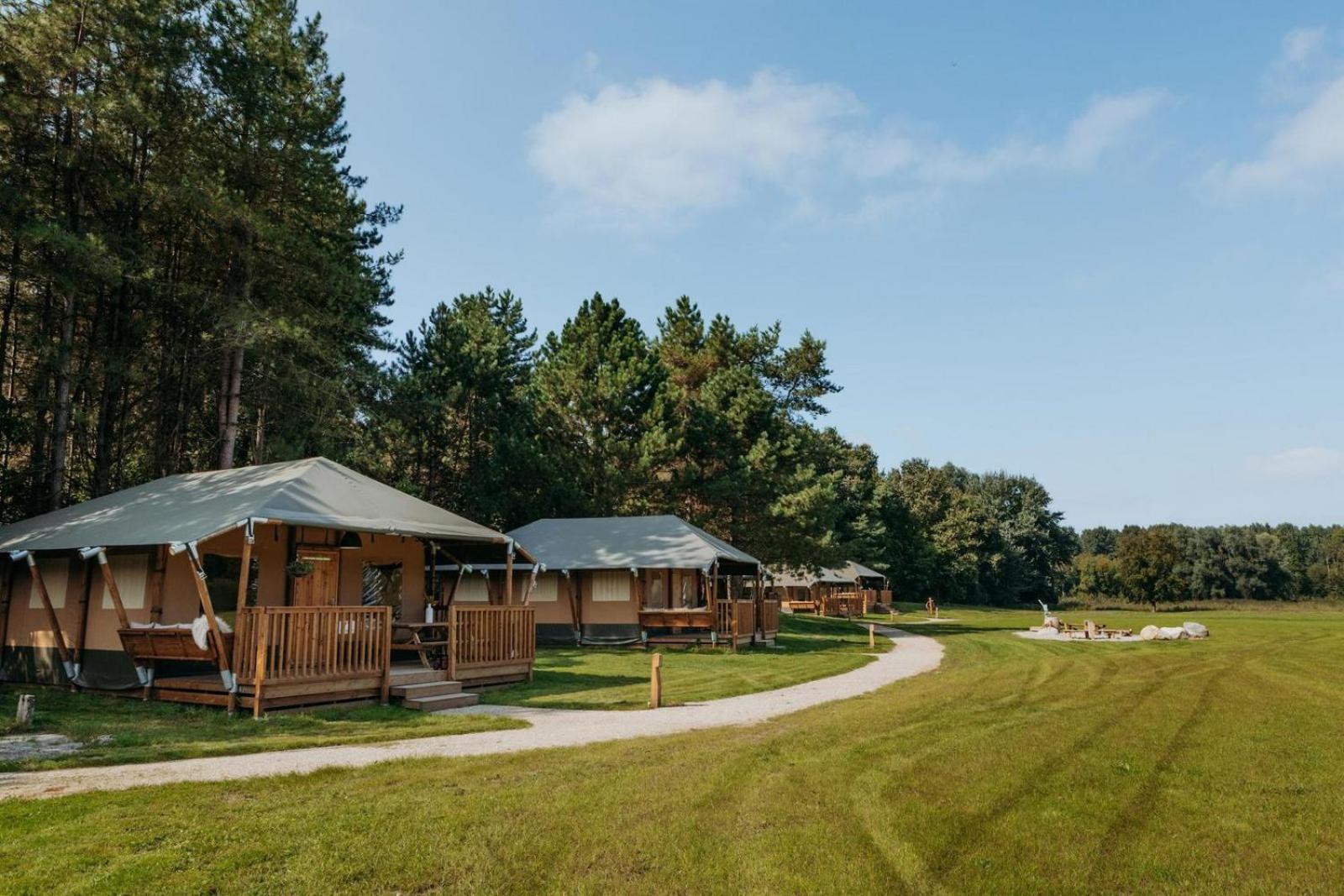 Glamping Lodge With Eco-Wellness 제이볼데 외부 사진