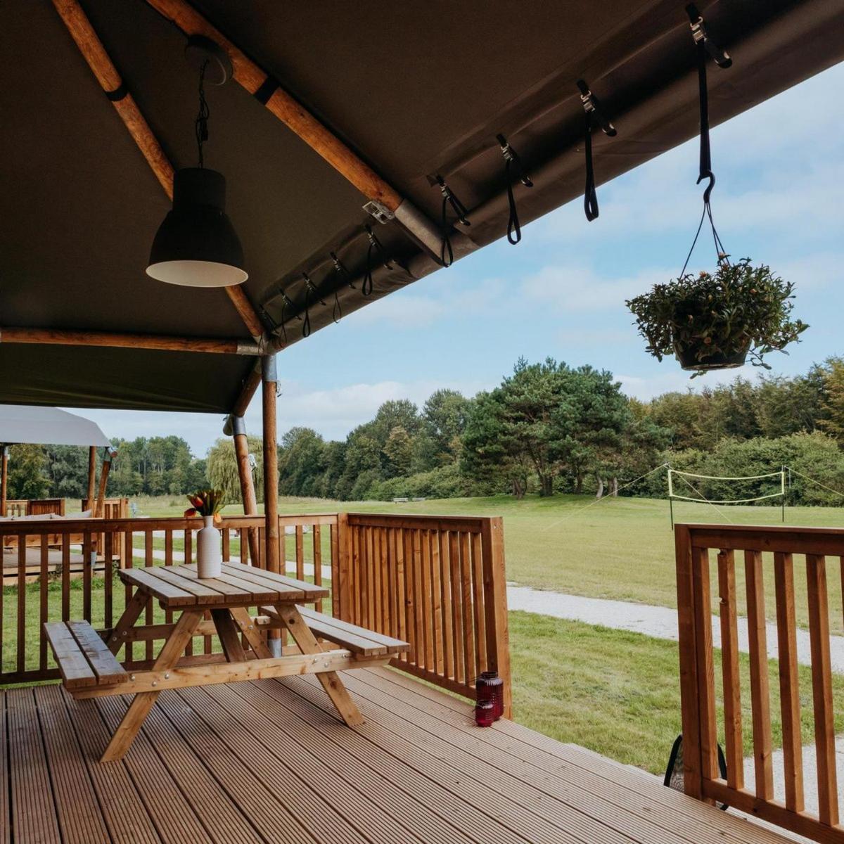 Glamping Lodge With Eco-Wellness 제이볼데 외부 사진